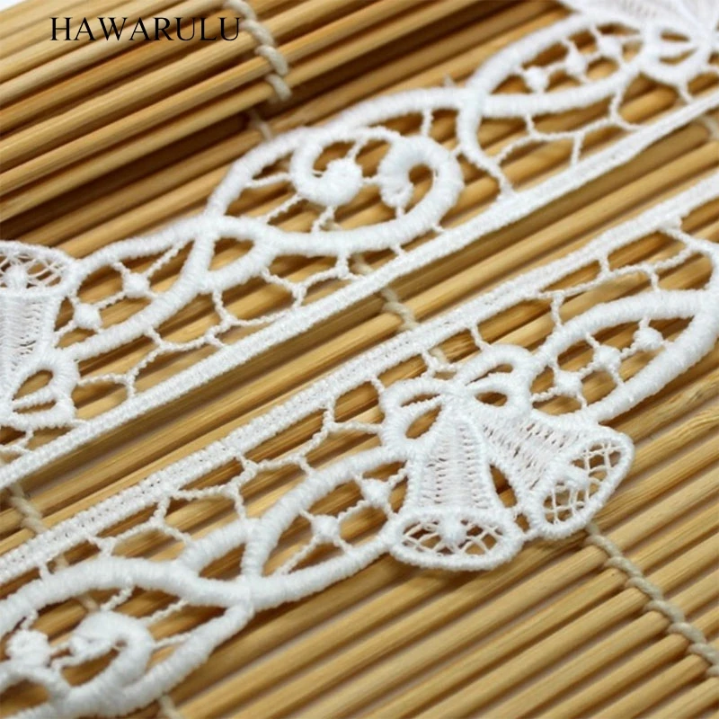 HAWARULU 2yard Handmade DIY 3.2CM Christmas Jingle Bell lace embroidery Christmas gift box wrapping ribbon lace fabric wedding
HAWARULU 2yard Handmade DIY 3.2CM Christmas Jingle Bell lace embroidery Christmas gift box wrapping ribbon lace fabric wedding
