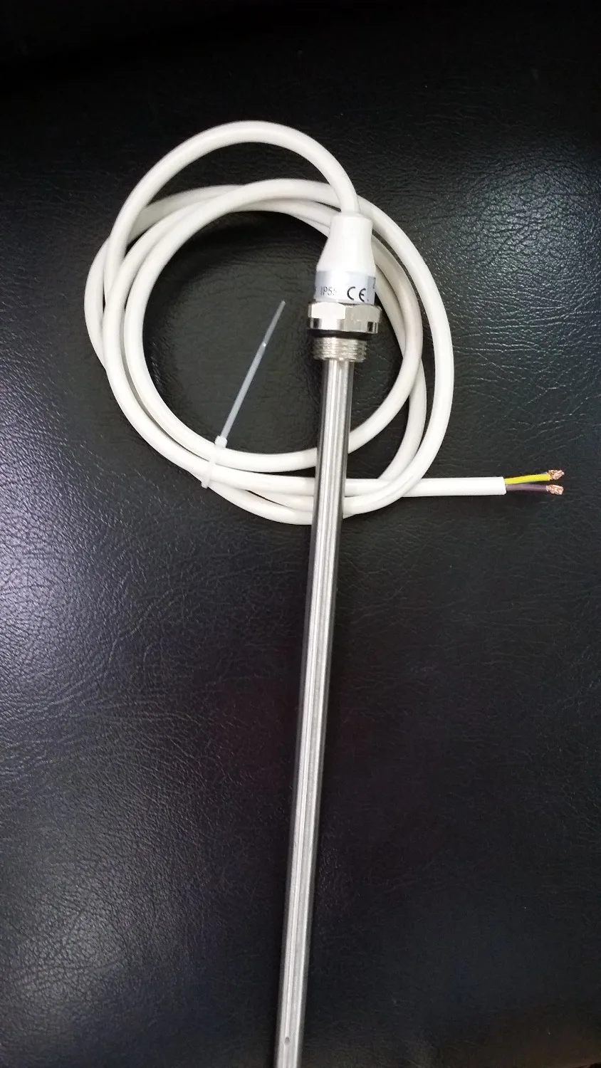 Electric Heating Elements for Hydronic, Water Heated Towel Rails, Warmers, Radiators 600W 2047BTU without plug
Electric Heating Elements for Hydronic, Water Heated Towel Rails, Warmers, Radiators 600W 2047BTU without plug