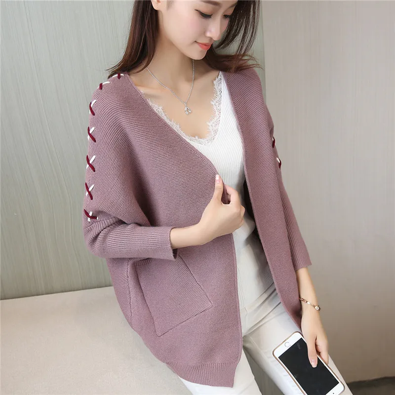 Women Batwing Sleeve Warm Knitted Cardigan Sweater 2021 New Cashmere Thick Pull Femme Lace Up Sweater Women Feminine Coat
Women Batwing Sleeve Warm Knitted Cardigan Sweater 2021 New Cashmere Thick Pull Femme Lace Up Sweater Women Feminine Coat