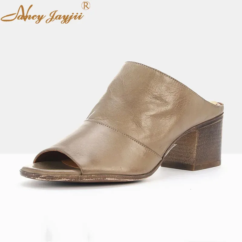 Peep Toe Solid Patent Leather High Chunky Heel Slippers 2021 Summer Women’S Pleated Home Outside Leisure Slipper Female Shoes
Peep Toe Solid Patent Leather High Chunky Heel Slippers 2021 Summer Women’S Pleated Home Outside Leisure Slipper Female Shoes