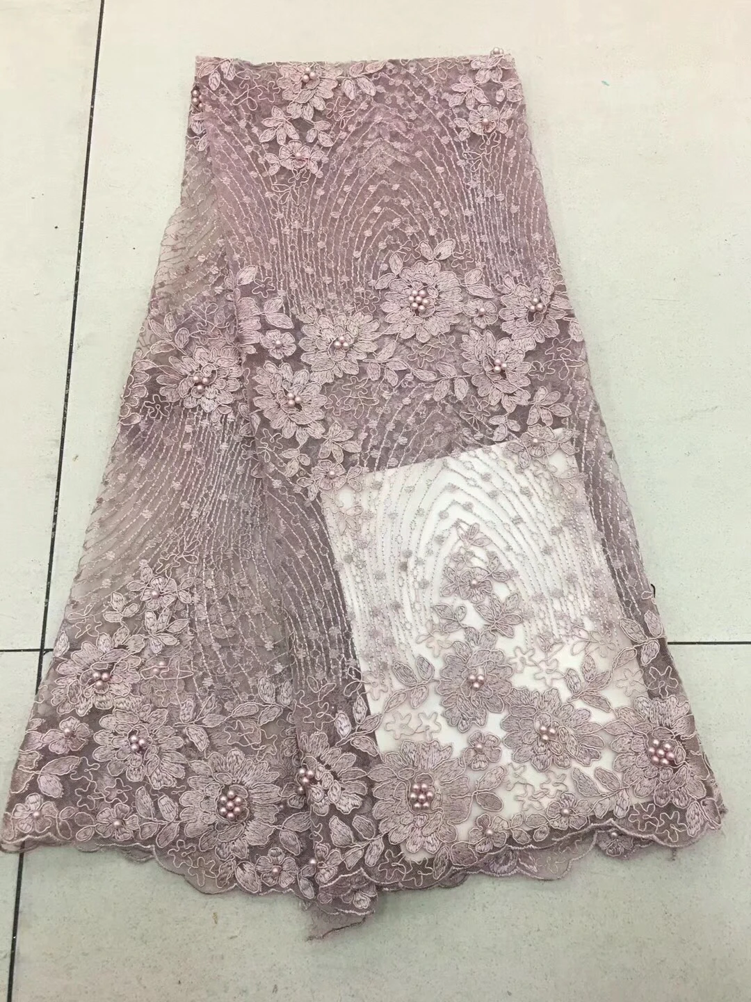 Bridal French Lace Fabric beaded African Tulle Lace Fabric Net Lace Fabric Latest African Laces With Beads For Wedding LD2386
Bridal French Lace Fabric beaded African Tulle Lace Fabric Net Lace Fabric Latest African Laces With Beads For Wedding LD2386