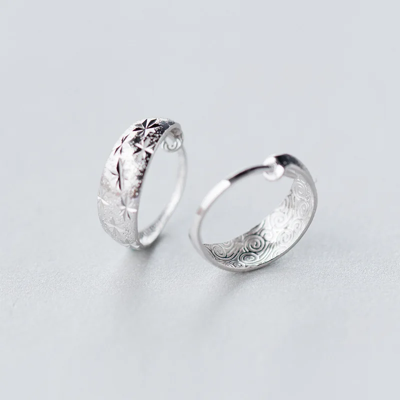 MloveAcc Elegant 925 Sterling Silver Star Pattern Sweet Female Hoop Earrings Classic S925 Silver Women Earrings
MloveAcc Elegant 925 Sterling Silver Star Pattern Sweet Female Hoop Earrings Classic S925 Silver Women Earrings