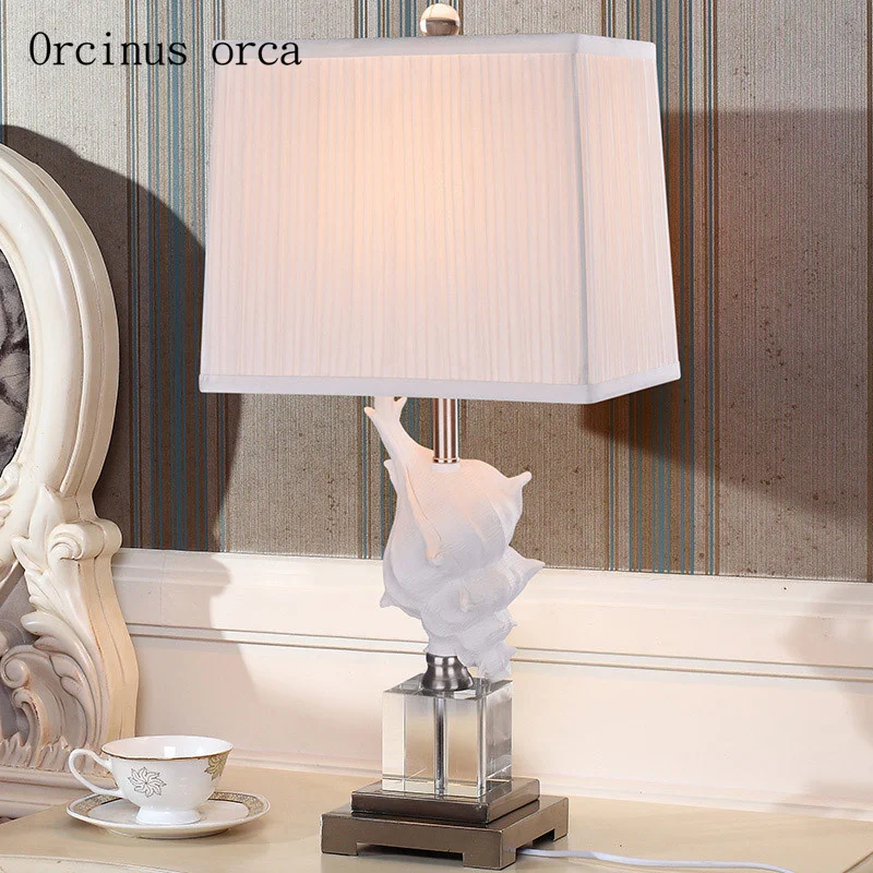 Mediterranean creative conch crystal desk lamp living room bedroom bedside lamp modern European minimalist desk lamp
Mediterranean creative conch crystal desk lamp living room bedroom bedside lamp modern European minimalist desk lamp