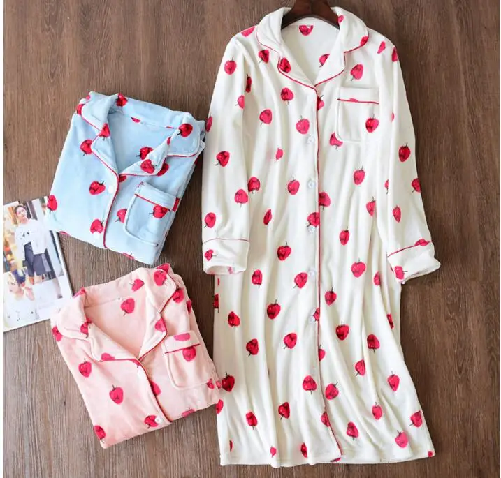 Winter Striped Women Sleepshirts Cotton Strawberry Warm Fresh Simple Nightgowns Sleepwear Nightdress Nightwear
Winter Striped Women Sleepshirts Cotton Strawberry Warm Fresh Simple Nightgowns Sleepwear Nightdress Nightwear