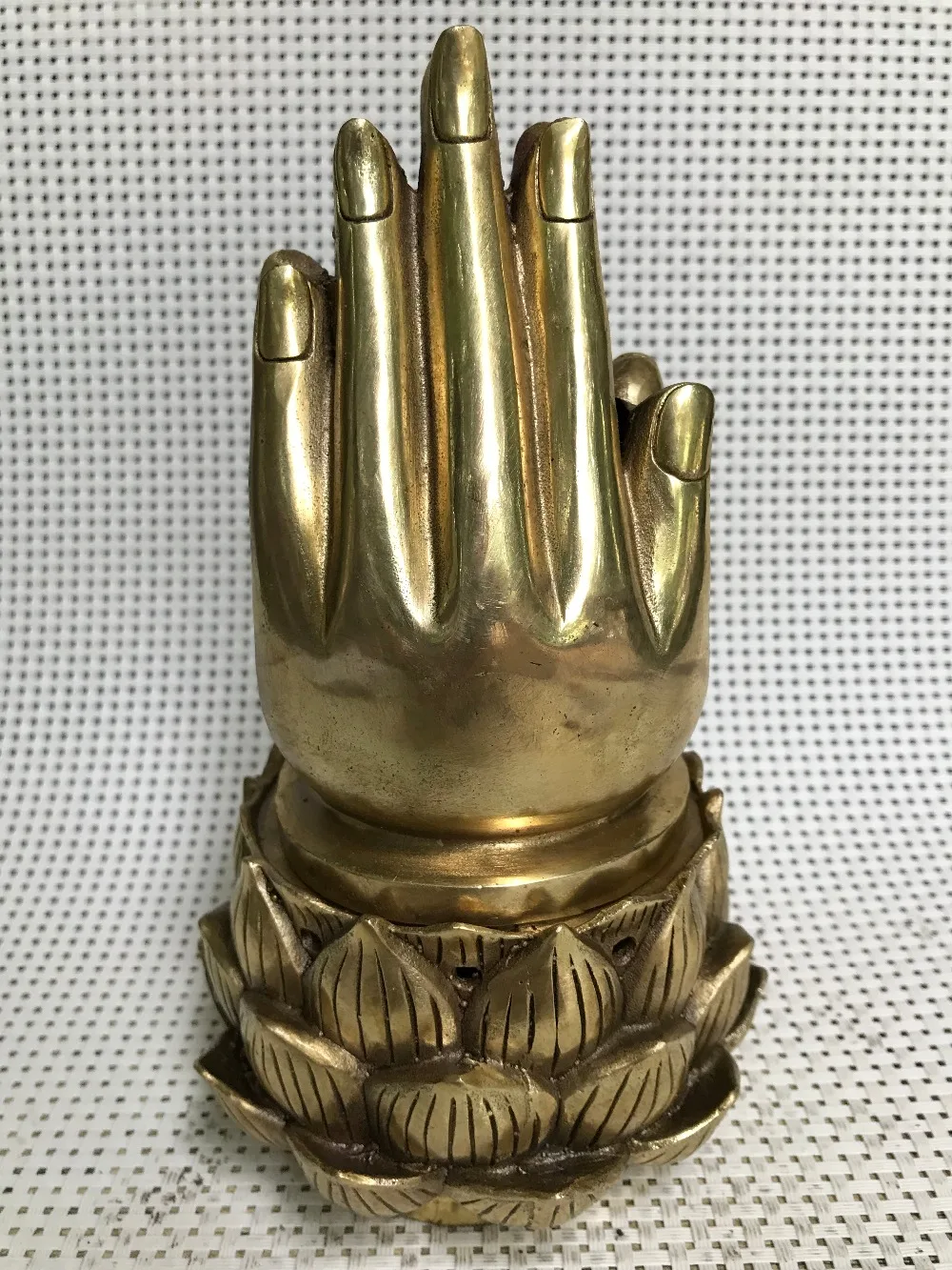 China Collectible Copper statue Incense stove hand-made Buddha hand lotus Incense Burners statues for decoration Home Decoration
China Collectible Copper statue Incense stove hand-made Buddha hand lotus Incense Burners statues for decoration Home Decoration