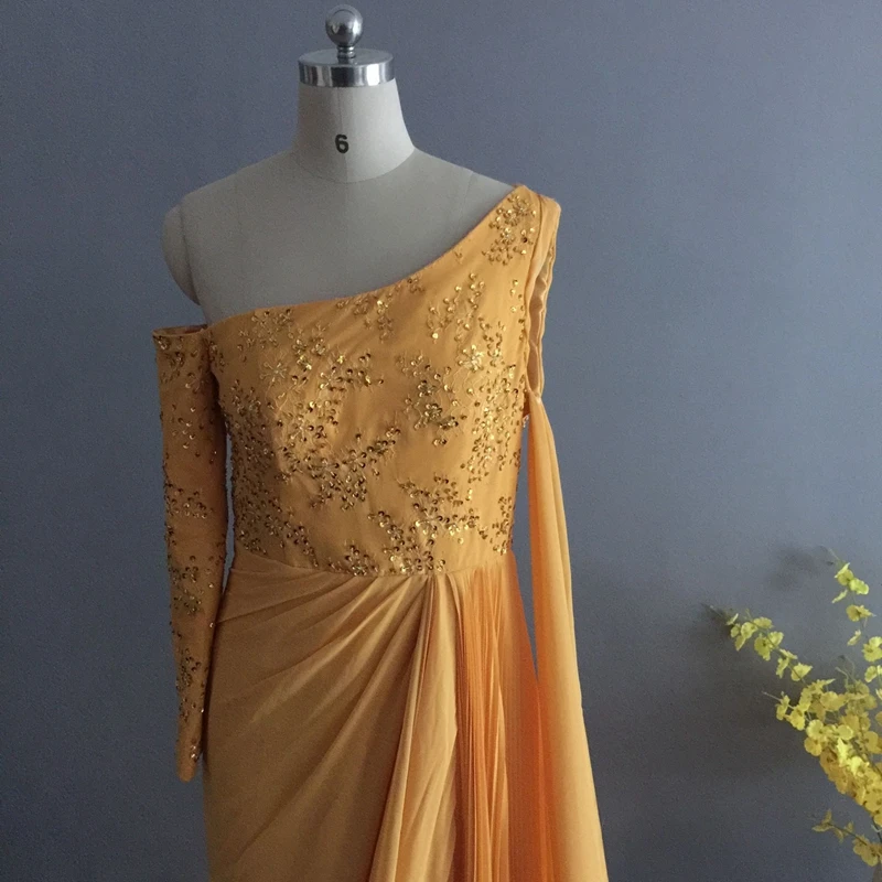 New Arrival Chiffon One shoulder Long sleeve evening dresses 2021 Lace Beaded Muslim evening dress slit Sexy evening gowns
New Arrival Chiffon One shoulder Long sleeve evening dresses 2021 Lace Beaded Muslim evening dress slit Sexy evening gowns