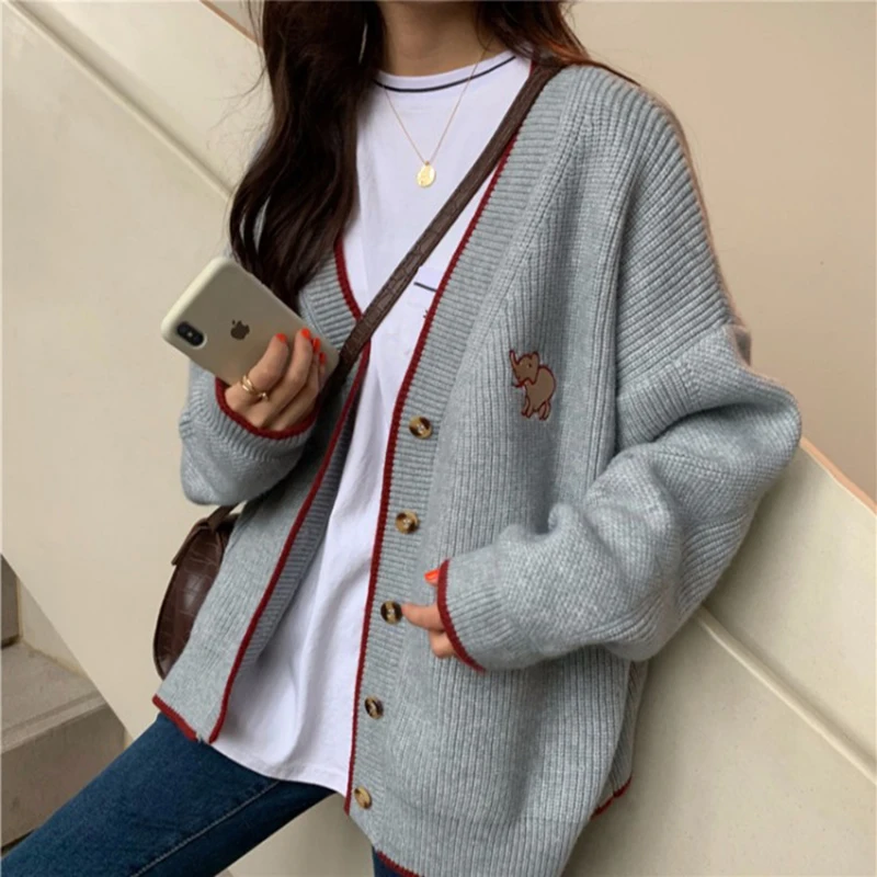 Autumn Winter Loose Long Sleeve Knit Sweater Cardigan Coat V-neck Embroidery Harajuku Cardigans Sweater Preppy Women Clothes
Autumn Winter Loose Long Sleeve Knit Sweater Cardigan Coat V-neck Embroidery Harajuku Cardigans Sweater Preppy Women Clothes