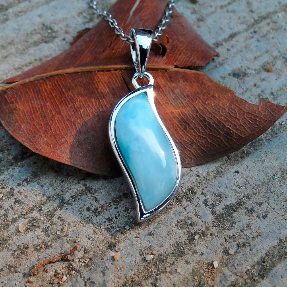 Popular Jewelry Pendant Leaf Design in 100% 925 Sterling Silver Blue Larimar Gemstone Pendant Love Gift for Woman
Popular Jewelry Pendant Leaf Design in 100% 925 Sterling Silver Blue Larimar Gemstone Pendant Love Gift for Woman