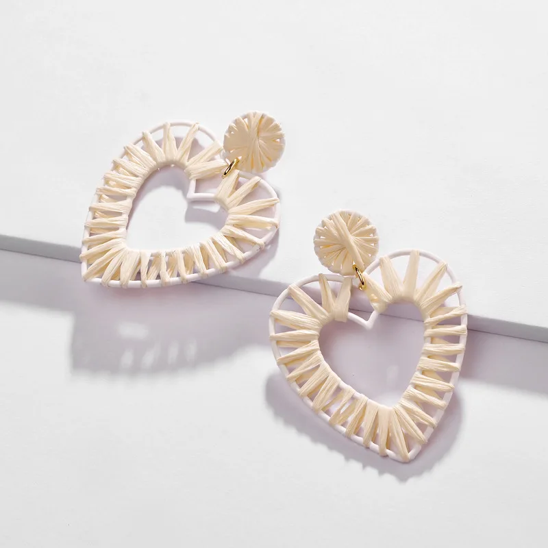 Hyperbole Boho Heart Big Drop Earrings For Women Handwork Raffia Statement Earrings 2019 New Jewelry Accessories
Hyperbole Boho Heart Big Drop Earrings For Women Handwork Raffia Statement Earrings 2019 New Jewelry Accessories
