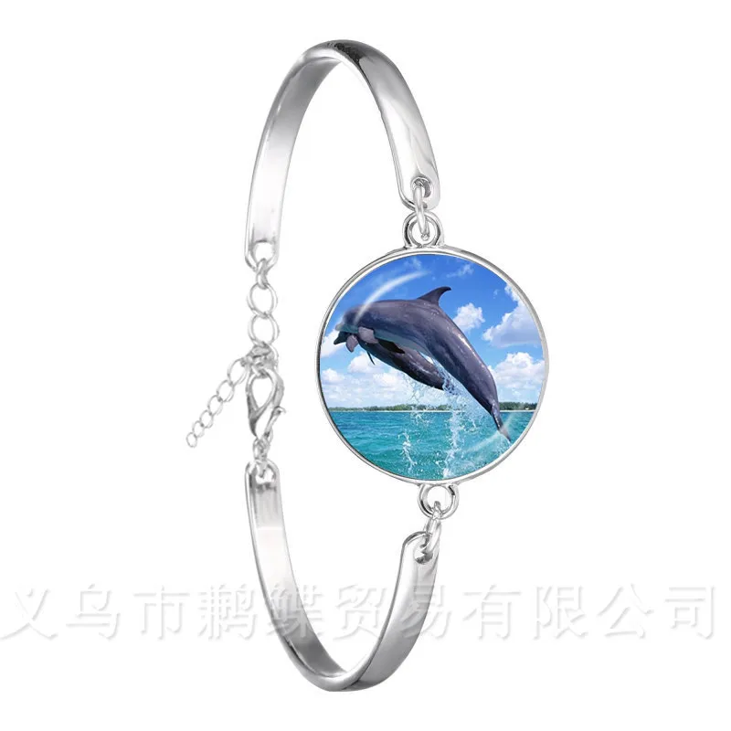 Mermaid Pattern Bracelet New Classic Round Glass Mermaid Murano 18mm Glass Dome Silver Plated Bangle For Women Gift
Mermaid Pattern Bracelet New Classic Round Glass Mermaid Murano 18mm Glass Dome Silver Plated Bangle For Women Gift