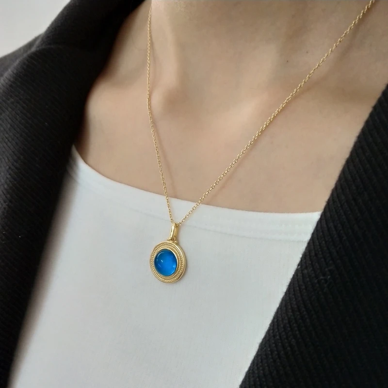 925 Sterling Silver Girls Party Jewelry Women Gold Tone Royal Blue Eye Pendant Crystal Charm Gold Base With Cabochon Necklaces
925 Sterling Silver Girls Party Jewelry Women Gold Tone Royal Blue Eye Pendant Crystal Charm Gold Base With Cabochon Necklaces