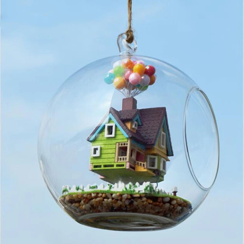 1PC Novelty DIY House Glass Ball Flying Cabin Toy Pixar Film Up Model With Miniature Furnitures Wooden Handmade Model Gift Toy
1PC Novelty DIY House Glass Ball Flying Cabin Toy Pixar Film Up Model With Miniature Furnitures Wooden Handmade Model Gift Toy