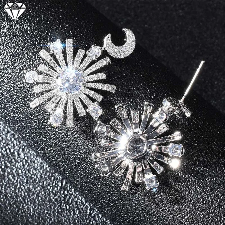 WIN-B Newest Shiny Crystal Star Moon Earrings Charming Crystal Irregular Earrings Women 2019 Fashion Jewelry Party Girlfriend
WIN-B Newest Shiny Crystal Star Moon Earrings Charming Crystal Irregular Earrings Women 2019 Fashion Jewelry Party Girlfriend