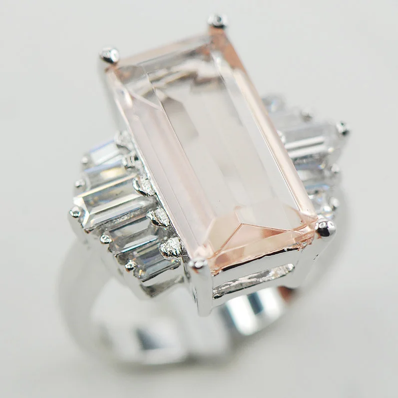 Женское серебряное кольцо Morganite с белым кристаллом циркония, модель F870, размер 6, 7, 8, 9, 10
Женское серебряное кольцо Morganite с белым кристаллом циркония, модель F870, размер 6, 7, 8, 9, 10