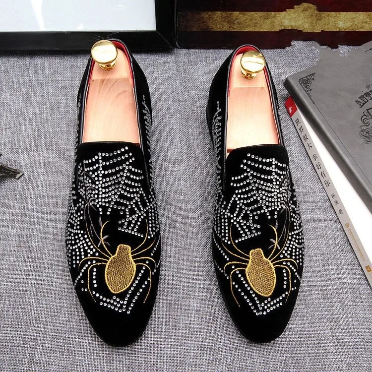Custom made 2018 Embroidery Lace Velvet Dress Shoes for man Flats Slip on Leather Drving Boats Shoes Hot Single Wedding Shoes
Custom made 2018 Embroidery Lace Velvet Dress Shoes for man Flats Slip on Leather Drving Boats Shoes Hot Single Wedding Shoes