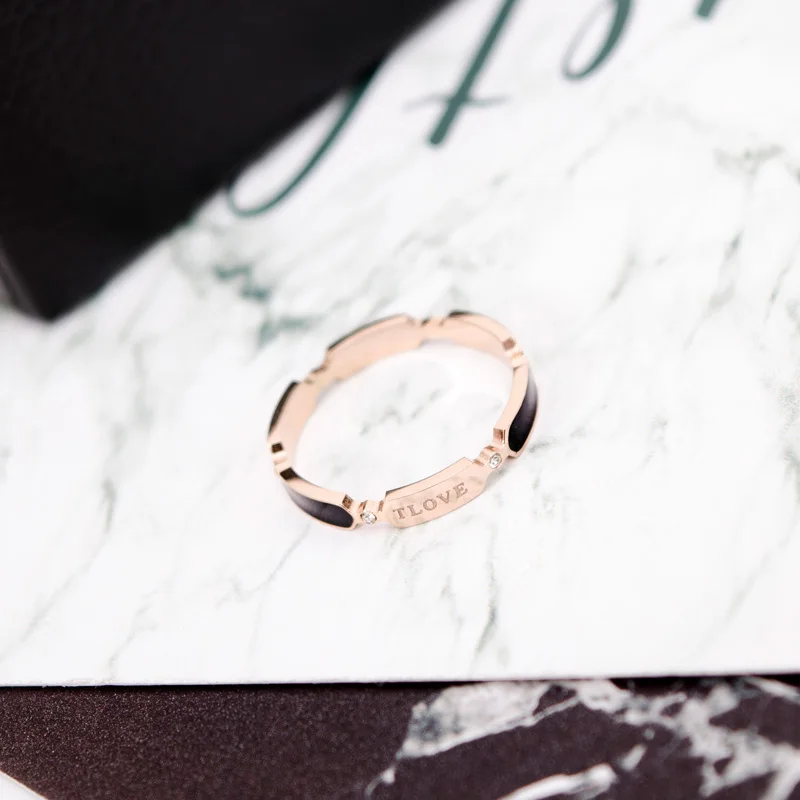 YUN RUO 2018 Luxury TLOVE Crystal Ring Rose Gold Silver Color Fashion Titanium Steel Jewelry Wedding Ring Birthday Gift Woman
YUN RUO 2018 Luxury TLOVE Crystal Ring Rose Gold Silver Color Fashion Titanium Steel Jewelry Wedding Ring Birthday Gift Woman