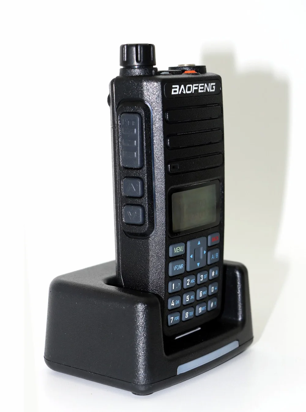 Baofeng двойной слот времени DM-1801 портативный радио двухдиапазонный 5 Вт 1024ch tier2 и tier1