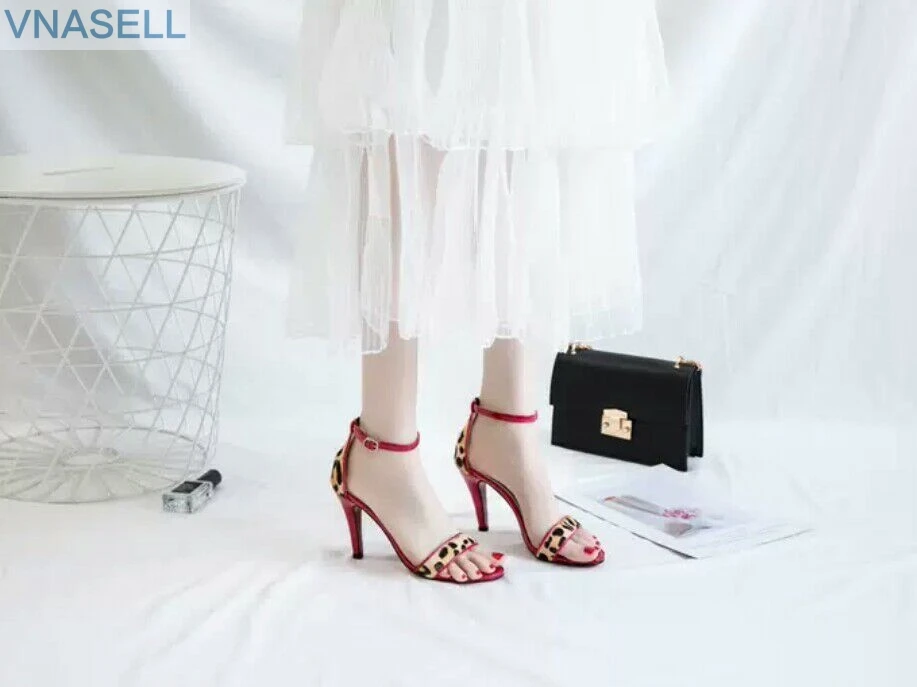new high-heeled shoes high-heeled sandals fairy wind student leather horse fur leopard print small size shoes
new high-heeled shoes high-heeled sandals fairy wind student leather horse fur leopard print small size shoes
