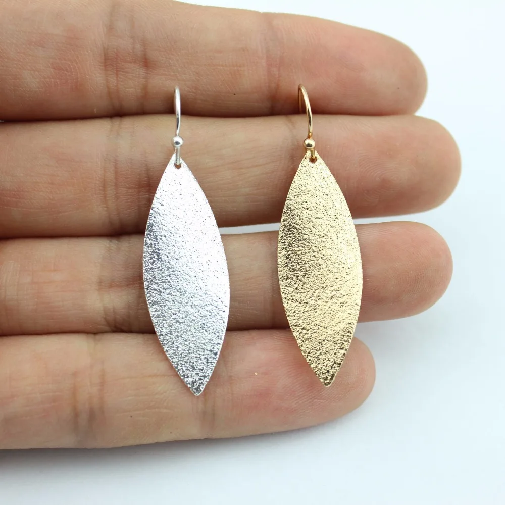 ZWPON Vintage Design Gold Plating Alloy Leaf Drop Earrrings Unique Costume Drop Earrings for Woman Fashion Jewelry
ZWPON Vintage Design Gold Plating Alloy Leaf Drop Earrrings Unique Costume Drop Earrings for Woman Fashion Jewelry