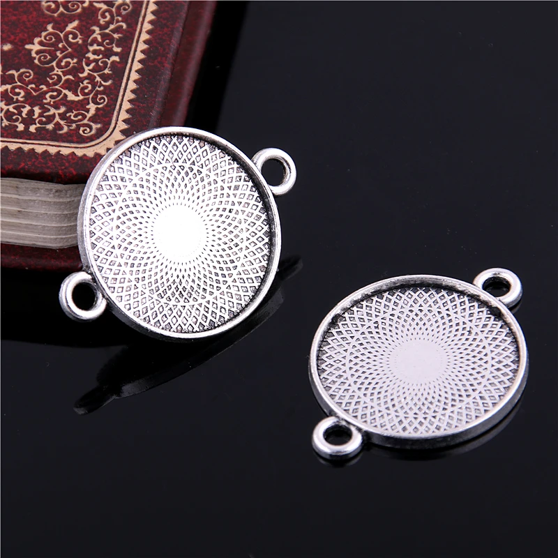 20pcs Fit 22mm dia Round Pendant Cabochon Setting Connectors for Jewelry Vintage Jewelry Pendant Blanks Cabochon Base 7D1245
20pcs Fit 22mm dia Round Pendant Cabochon Setting Connectors for Jewelry Vintage Jewelry Pendant Blanks Cabochon Base 7D1245