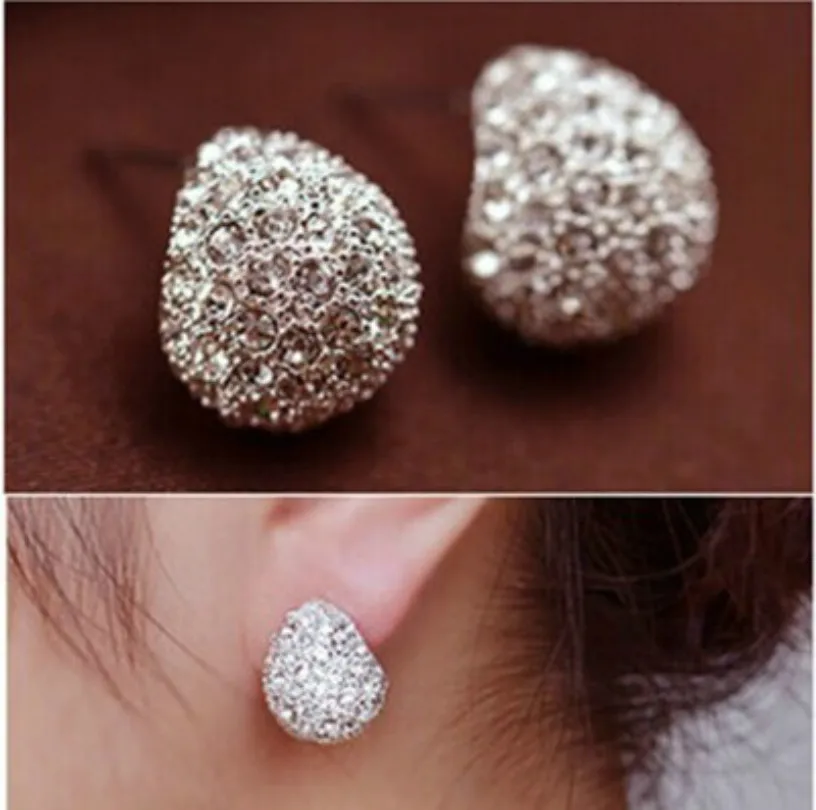 Fashion Jewelry Vintage Crescent Earrings New Christmas Gift Earrings Luxury Crystal Earrings Bohemian Statement Female Earrings
Fashion Jewelry Vintage Crescent Earrings New Christmas Gift Earrings Luxury Crystal Earrings Bohemian Statement Female Earrings