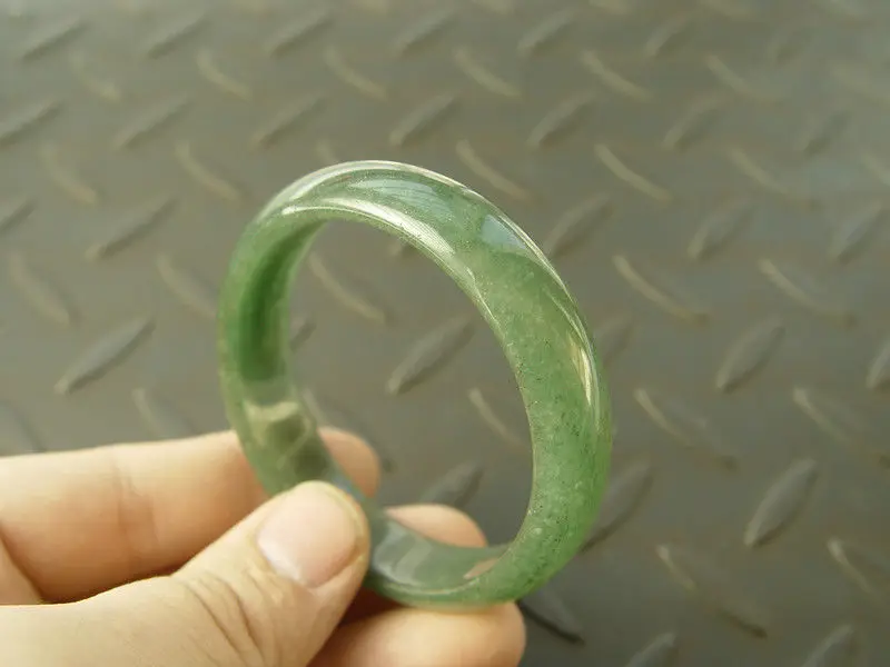 100% Unique Natural Green Aventurine Dongling stone Bangle Bracelet 56mm Z330
100% Unique Natural Green Aventurine Dongling stone Bangle Bracelet 56mm Z330