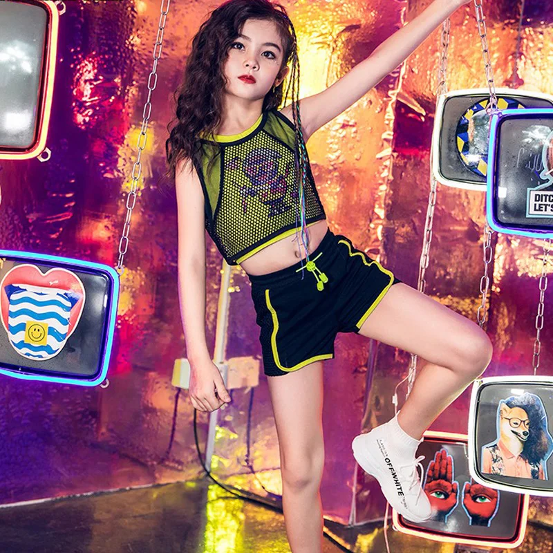 2019 New Children Jazz Dance Costume Girls Street Dancing Performance Set Childs Hip Hop Dance Outfit Tops Shorts 3 Pcs DWY1882
2019 New Children Jazz Dance Costume Girls Street Dancing Performance Set Childs Hip Hop Dance Outfit Tops Shorts 3 Pcs DWY1882