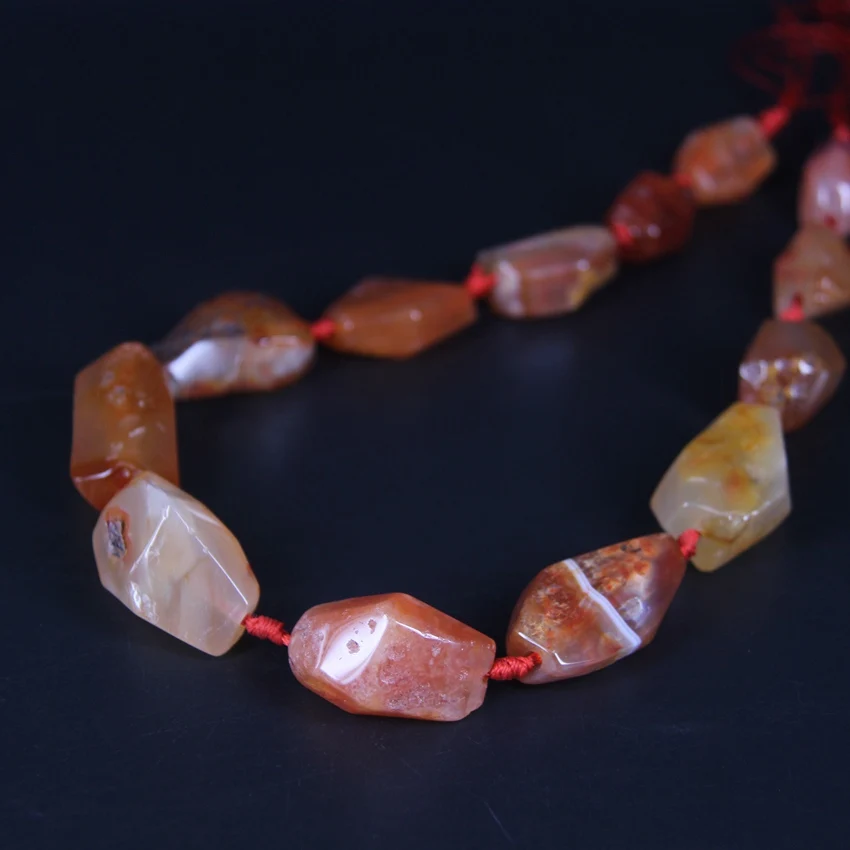 15.5"/strand Natural Red Agates Faceted Nugget Loose Beads,Large Tumbled Gems Stone Cut Nugget Pendants Charms Jewelry Making
15.5"/strand Natural Red Agates Faceted Nugget Loose Beads,Large Tumbled Gems Stone Cut Nugget Pendants Charms Jewelry Making