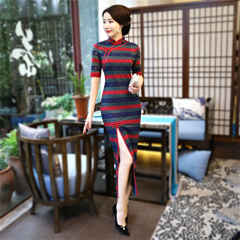 Sheng Coco Stripe Lace Cheongsam Dresses Sexy Front Split Lace Qipao Femme Long Striped Traditional Chinese Cheongsam Plus Size
Sheng Coco Stripe Lace Cheongsam Dresses Sexy Front Split Lace Qipao Femme Long Striped Traditional Chinese Cheongsam Plus Size