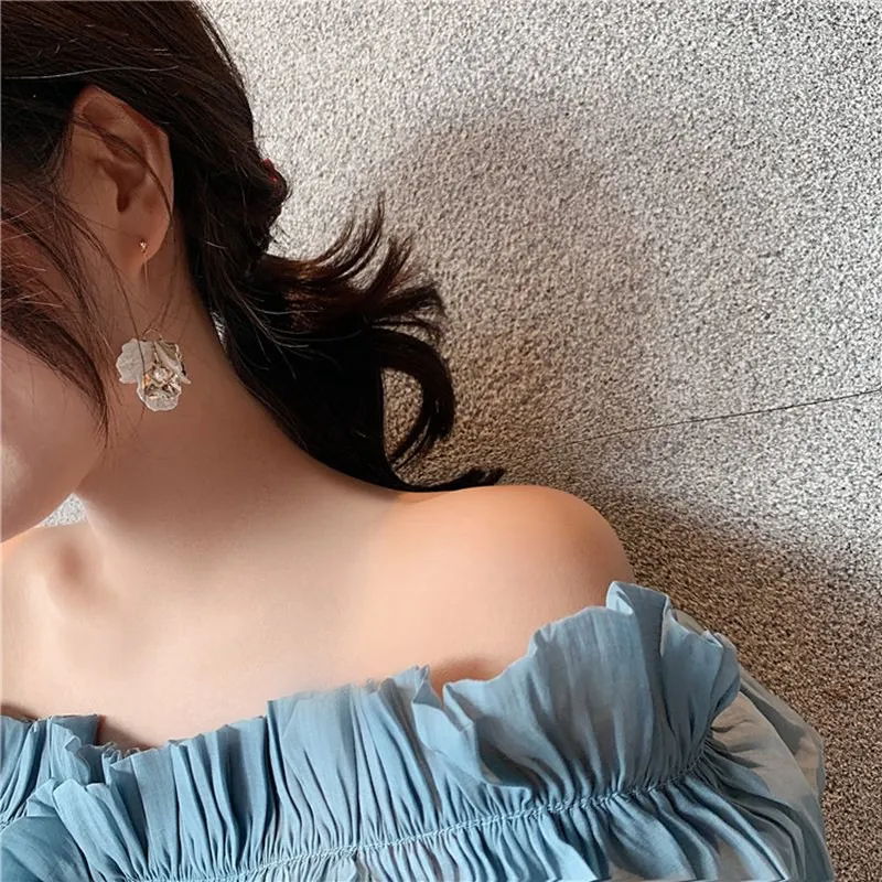 MENGJIQIAO New Korean Elegant Japan Fashion Shell Flower Drop Earrings For Women Heart Rhinestone Metal Wafer Pendientes Jewelry 
MENGJIQIAO New Korean Elegant Japan Fashion Shell Flower Drop Earrings For Women Heart Rhinestone Metal Wafer Pendientes Jewelry