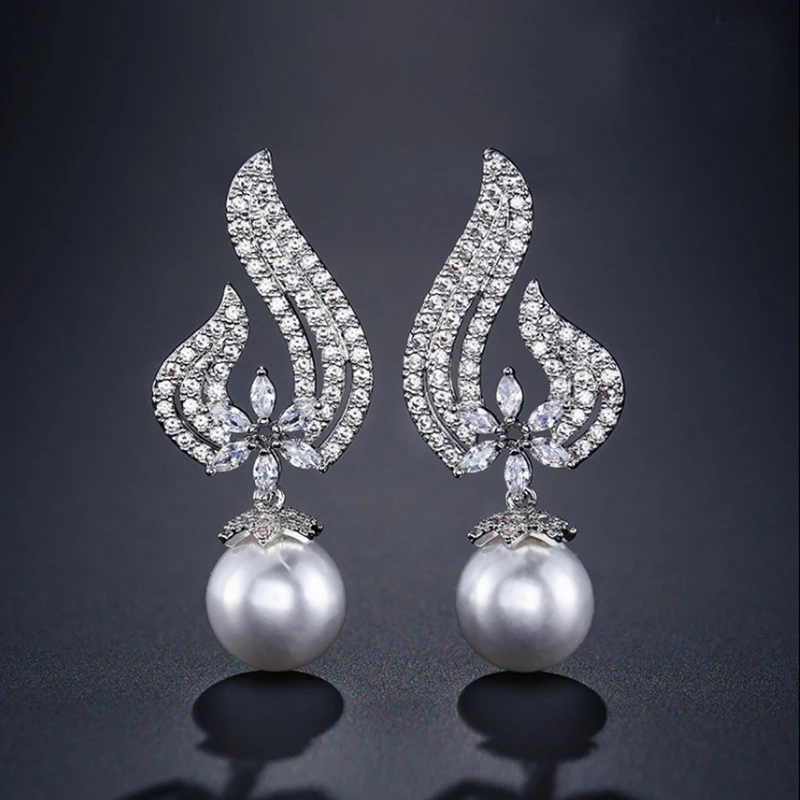 New Flower Dangle Earrings Women Fashion Wedding Fine Jewelry Silver Color Shining Drop Earring with Simulated-pearl For Female
New Flower Dangle Earrings Women Fashion Wedding Fine Jewelry Silver Color Shining Drop Earring with Simulated-pearl For Female
