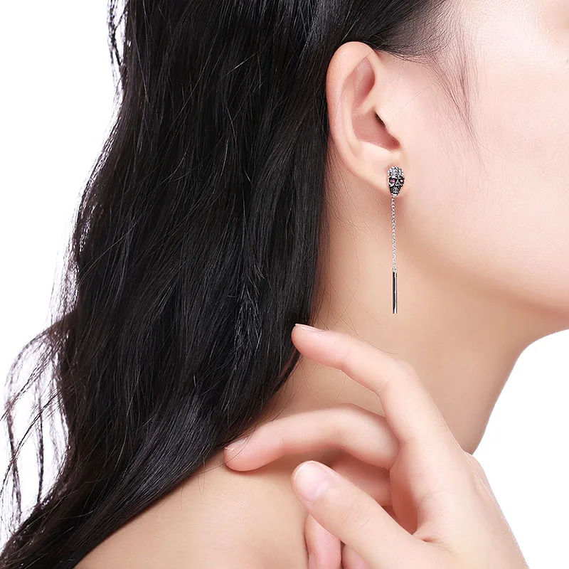 Crystal From Swarovski S925 Silver Long Chain Drop Earrings Retro Skull Head For Women Cool Boutique Jewelry Party Accessories
Crystal From Swarovski S925 Silver Long Chain Drop Earrings Retro Skull Head For Women Cool Boutique Jewelry Party Accessories