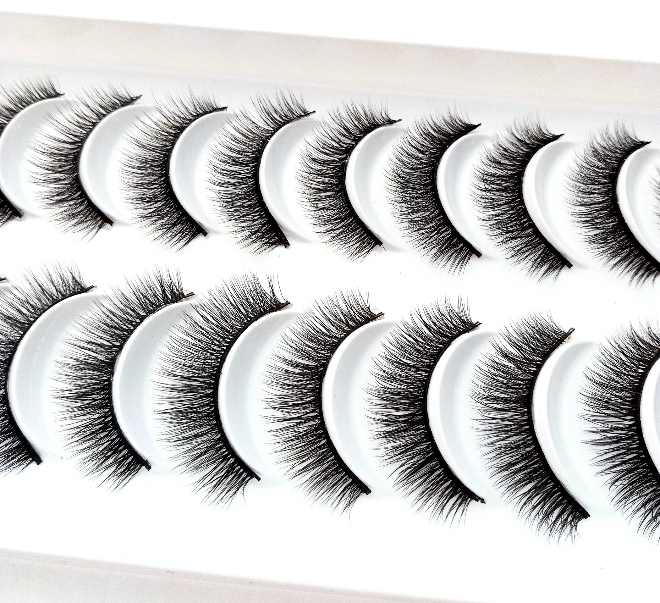 NEW 10 Pairs 3D Soft Mink Hair False Eyelashes Handmade Crisscross Wispy Fluffy Long Lashes Natural Eye Makeup Tools Eye Lashes
NEW 10 Pairs 3D Soft Mink Hair False Eyelashes Handmade Crisscross Wispy Fluffy Long Lashes Natural Eye Makeup Tools Eye Lashes