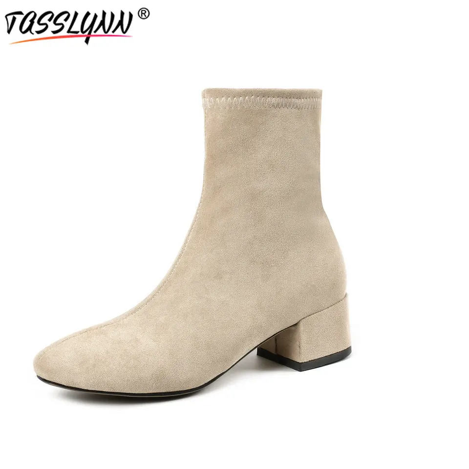 Taslynn/2018 женские эластичные ботильоны из флока; зимняя обувь; женские короткие плюшевые ботинки на высоком каблуке с квадратным носком; больш...
Taslynn/2018 женские эластичные ботильоны из флока; зимняя обувь; женские короткие плюшевые ботинки на высоком каблуке с квадратным носком; больш...