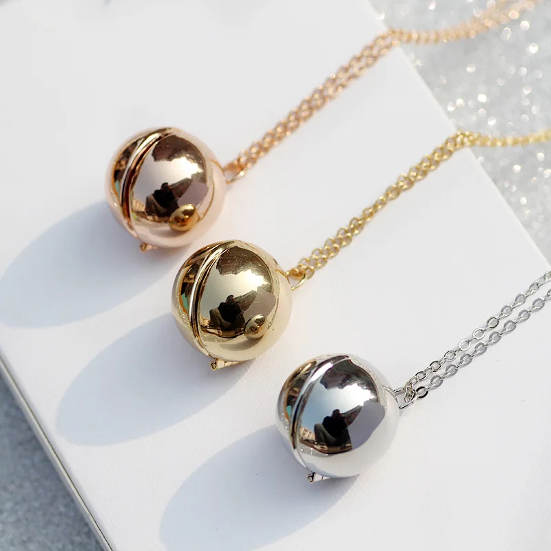 Simple European And American Women Can Open Picture Photo Ball Shape Ball Locket Necklace For Womens New Jewelry
Simple European And American Women Can Open Picture Photo Ball Shape Ball Locket Necklace For Womens New Jewelry