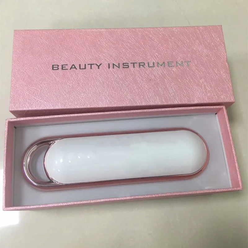 Face Skin Whitening Household RF Beauty Instrument Electric Wrinkle Removal Massager Rejuvenation Anti-aging Shrink Pores Device
Face Skin Whitening Household RF Beauty Instrument Electric Wrinkle Removal Massager Rejuvenation Anti-aging Shrink Pores Device