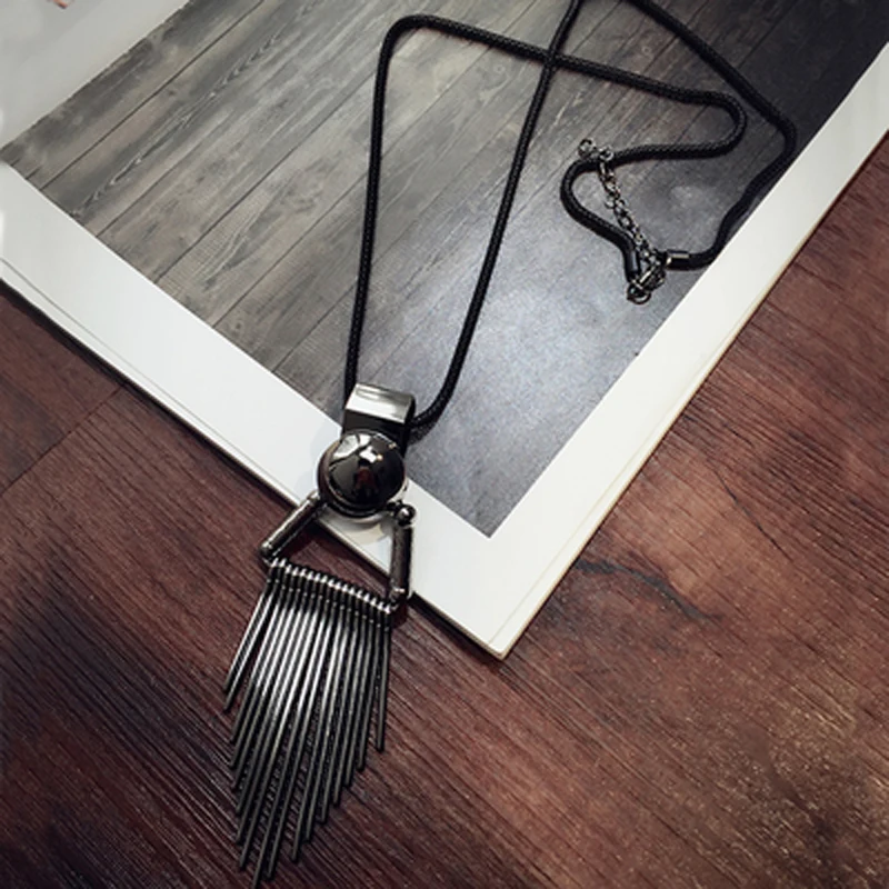 new korea Bohemia Style Women Long Necklaces High Quality Alloy metal Tassels Necklaces & Pendants gunblack garment accessories
new korea Bohemia Style Women Long Necklaces High Quality Alloy metal Tassels Necklaces & Pendants gunblack garment accessories