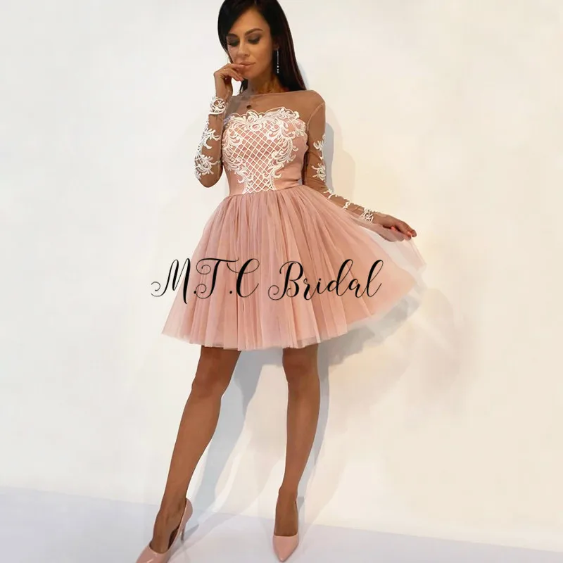 Blush Pink 2019 Short Prom Dresses With Long Sleeves See Through Chic White Lace Knee Length Evening Gowns Robe De Soiree Cheap
Blush Pink 2019 Short Prom Dresses With Long Sleeves See Through Chic White Lace Knee Length Evening Gowns Robe De Soiree Cheap