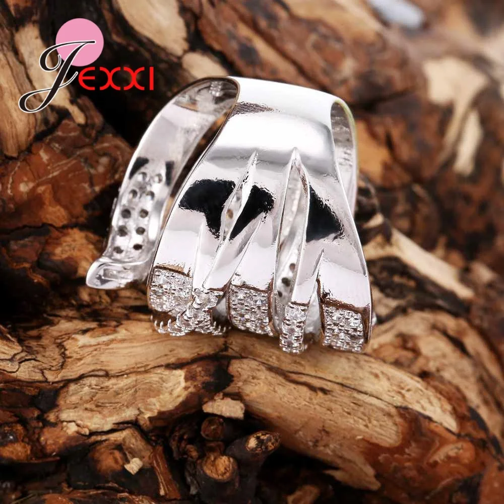 Vogue Crystal 925 Sterling Silver Romantic Cubic Zirconia Rings Women Jewelry For Party Engagement Valentine's Day Gift
Vogue Crystal 925 Sterling Silver Romantic Cubic Zirconia Rings Women Jewelry For Party Engagement Valentine's Day Gift