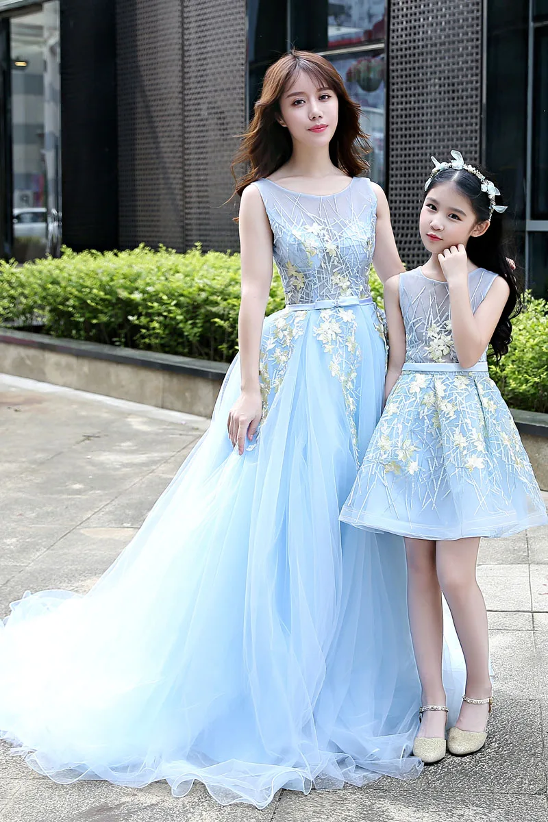 Mother Daughter Wedding Dresses Floor Length Lace Tutu Dress for Family Matching Outfits Clothing LOVE Mommy and Me Clothes
Mother Daughter Wedding Dresses Floor Length Lace Tutu Dress for Family Matching Outfits Clothing LOVE Mommy and Me Clothes