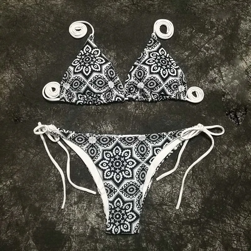 Sexy Print Bikini Leopard Bikini Set Woman Thong Swimsuit Floral Push-up Roped Bandage Triangle Beach Swimming Wears
Sexy Print Bikini Leopard Bikini Set Woman Thong Swimsuit Floral Push-up Roped Bandage Triangle Beach Swimming Wears