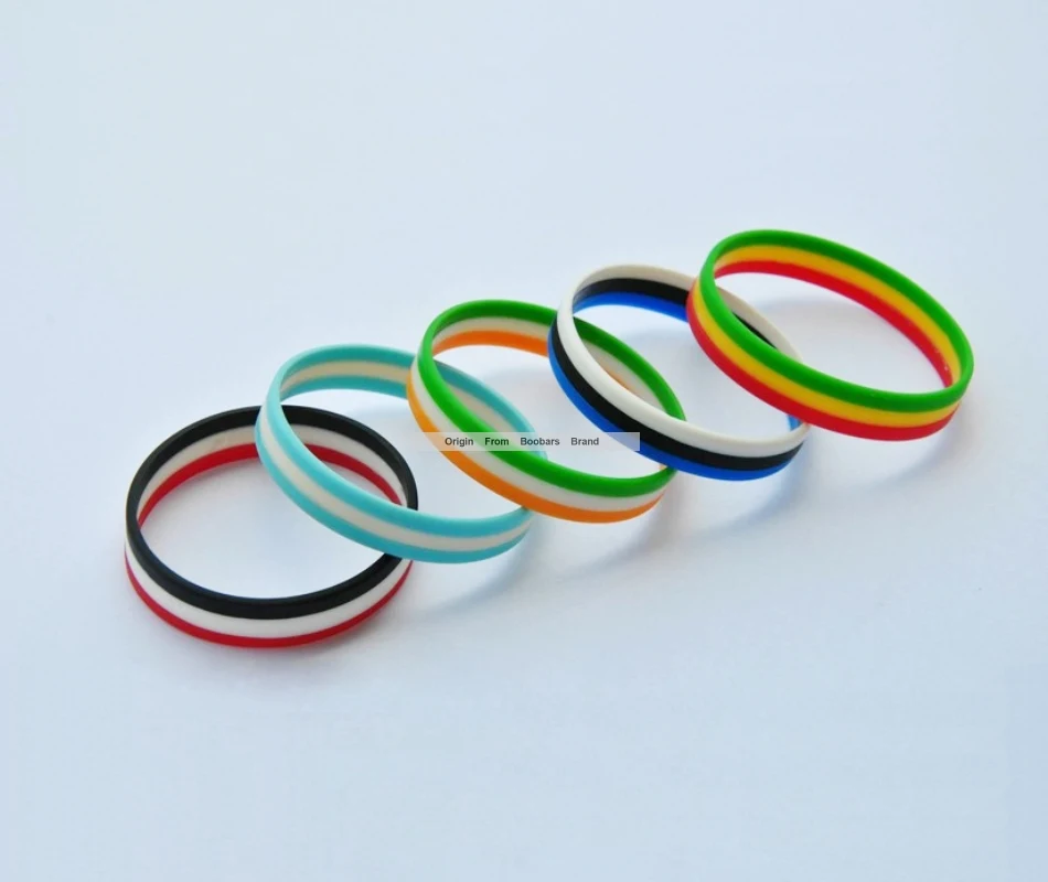 1000pcs/lot cheap popular sectional 3 color Mixed Promotion Gift Bracelet Flag Sports Team Promotion Bracelet
1000pcs/lot cheap popular sectional 3 color Mixed Promotion Gift Bracelet Flag Sports Team Promotion Bracelet