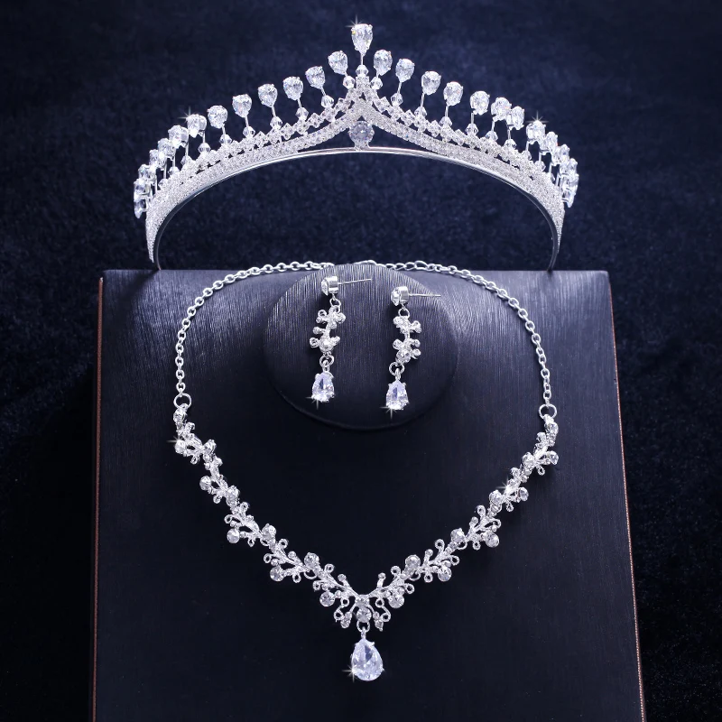Luxury Wedding Bridal Jewelry Sets CZ Cubic Zirconia Tiara Necklace Earrings for Women Hair Accessories Girl King Princess Crown
Luxury Wedding Bridal Jewelry Sets CZ Cubic Zirconia Tiara Necklace Earrings for Women Hair Accessories Girl King Princess Crown