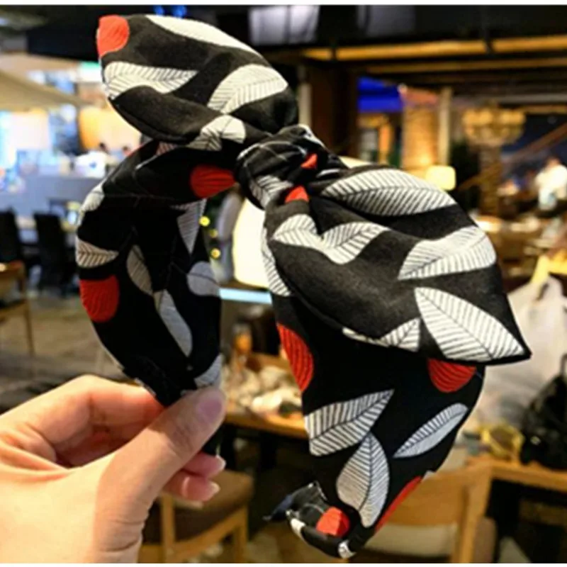 Повязка для волос с принтом листьев и бантом, женские аксессуары для волос, повязка на голову для мытья лица, повязка на голову с бантом для в...
Повязка для волос с принтом листьев и бантом, женские аксессуары для волос, повязка на голову для мытья лица, повязка на голову с бантом для в...