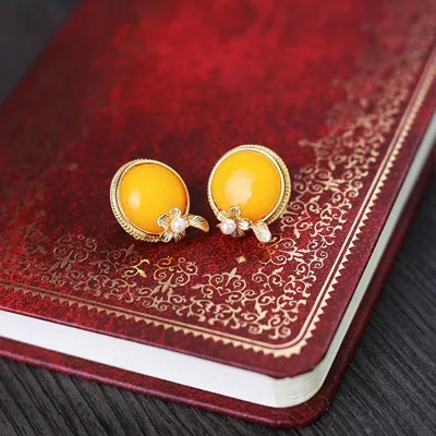 QingHuan plain Taiwan designers hand for natural stone yellow sterling silver earrings by hand
QingHuan plain Taiwan designers hand for natural stone yellow sterling silver earrings by hand