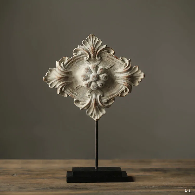 European antique old resin handicraft decoration decoration pattern round bar window display props photography
European antique old resin handicraft decoration decoration pattern round bar window display props photography