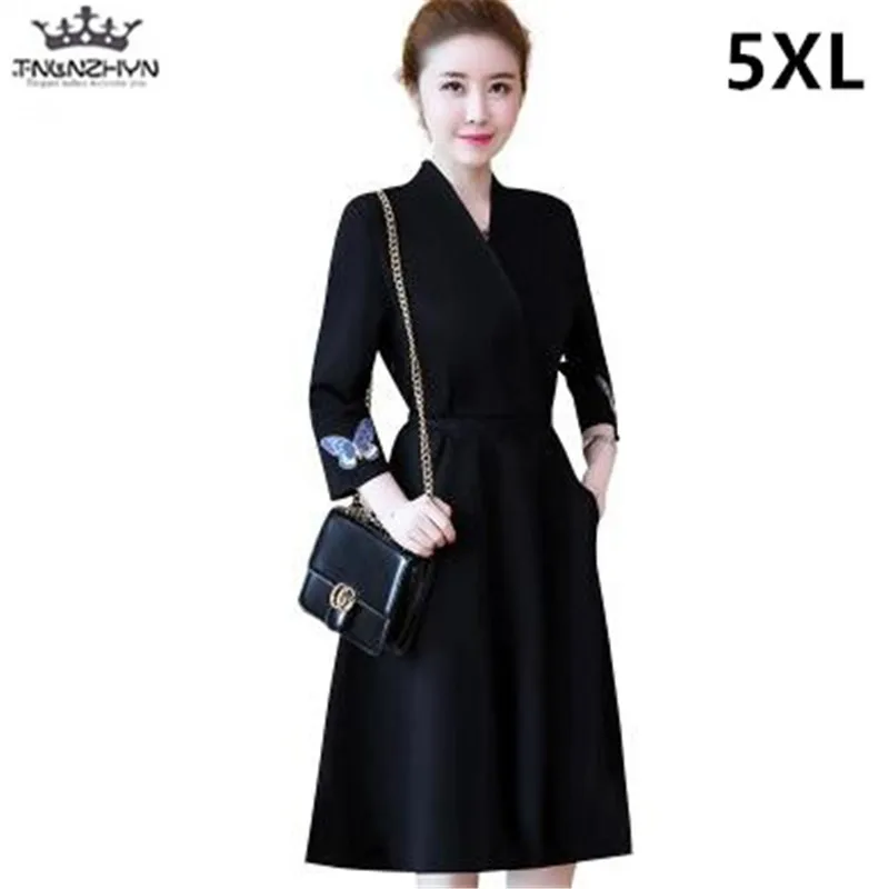 tnlnzhyn 2019 New Spring Autumn Women Large Size Dresses Fashion V-neck embroidery Dress Loose Casual Midi Women Dress Y1076
tnlnzhyn 2019 New Spring Autumn Women Large Size Dresses Fashion V-neck embroidery Dress Loose Casual Midi Women Dress Y1076