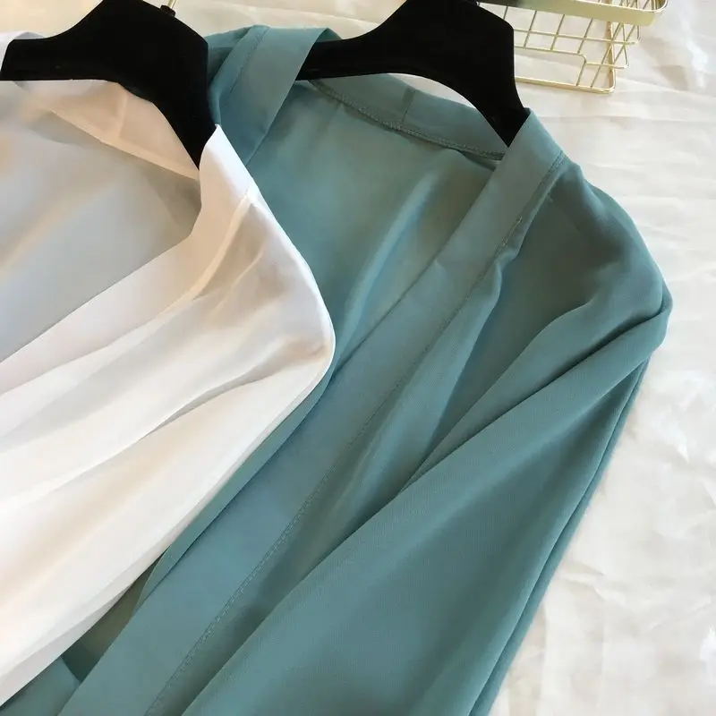 2020 Harajuku Long Blouse Shirt Women Summer Long Sleeve Chiffon Kimono Womens Tops Plus Size Thin Blouses blusas camisas mujer
2020 Harajuku Long Blouse Shirt Women Summer Long Sleeve Chiffon Kimono Womens Tops Plus Size Thin Blouses blusas camisas mujer