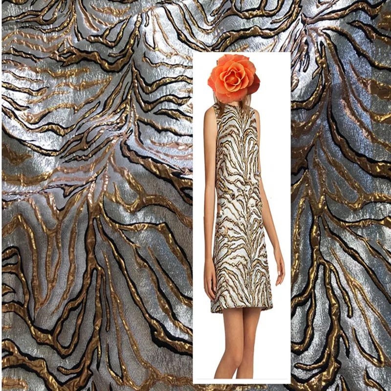 SASKIA 1Meter Stripe Jacquard Brocade Fabric For Sewing Yarn Dyed Cloth Patchwork Fabrics Gold Silver Metallic Dress Fabric Diy
SASKIA 1Meter Stripe Jacquard Brocade Fabric For Sewing Yarn Dyed Cloth Patchwork Fabrics Gold Silver Metallic Dress Fabric Diy