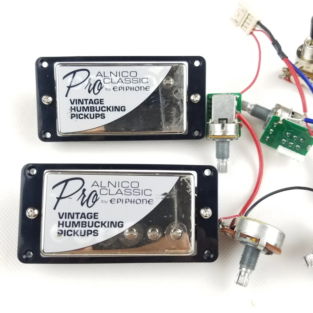 Новый хром LP Стандартный Pro Alnico Классическая электрогитара Humbucker пикапы с Pro жгут проводов для EPI серебряная крышка
Новый хром LP Стандартный Pro Alnico Классическая электрогитара Humbucker пикапы с Pro жгут проводов для EPI серебряная крышка
